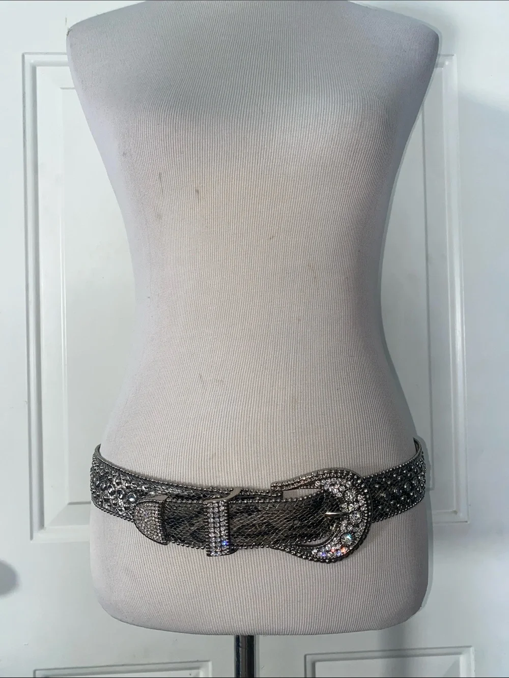 Vintage Chicos Rhinestone & Stud Metallic Snake Skin Western Belt Silver M